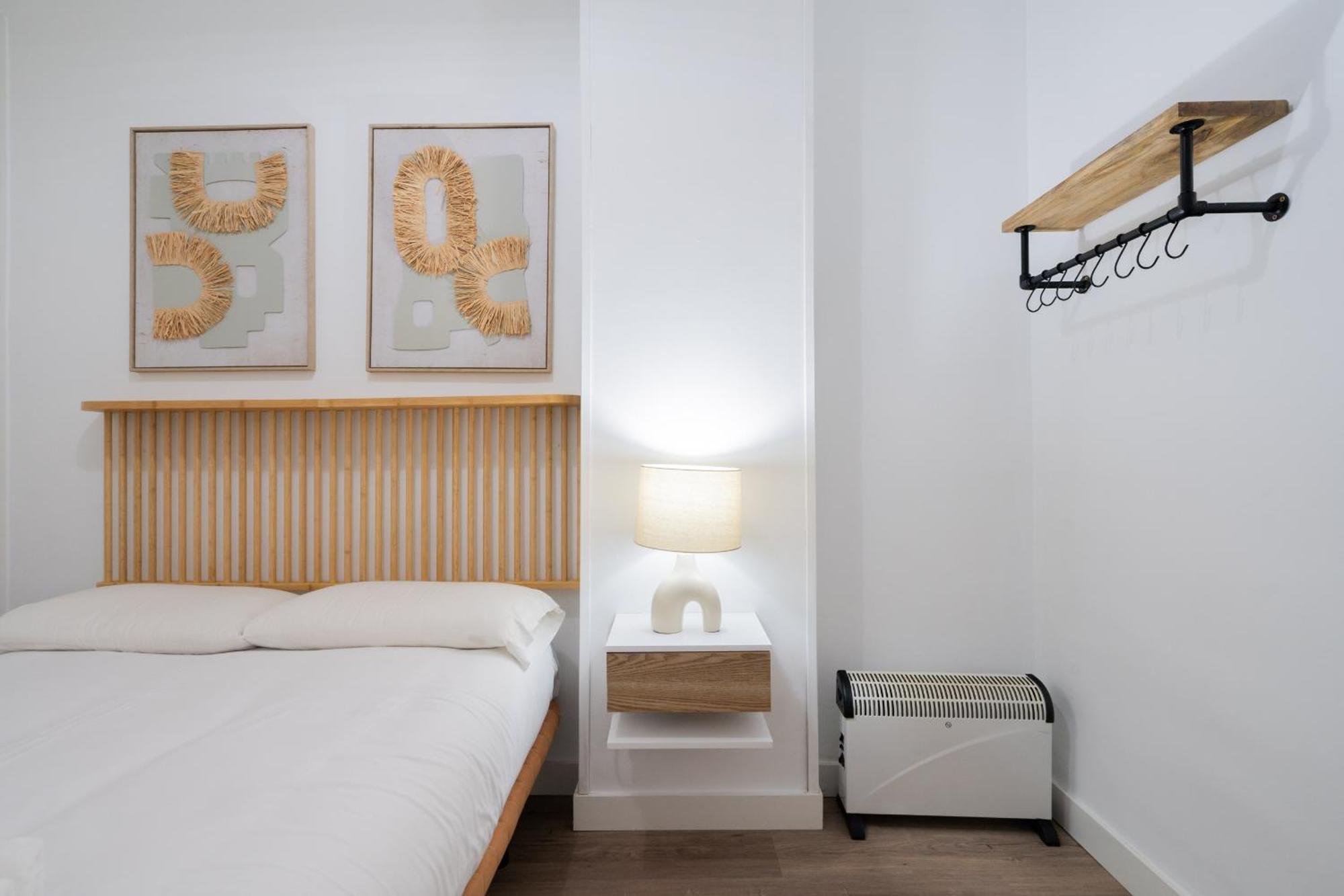Apartamento En Chueca Para 4 Personas Alquiler Temporal Madrid Exterior photo